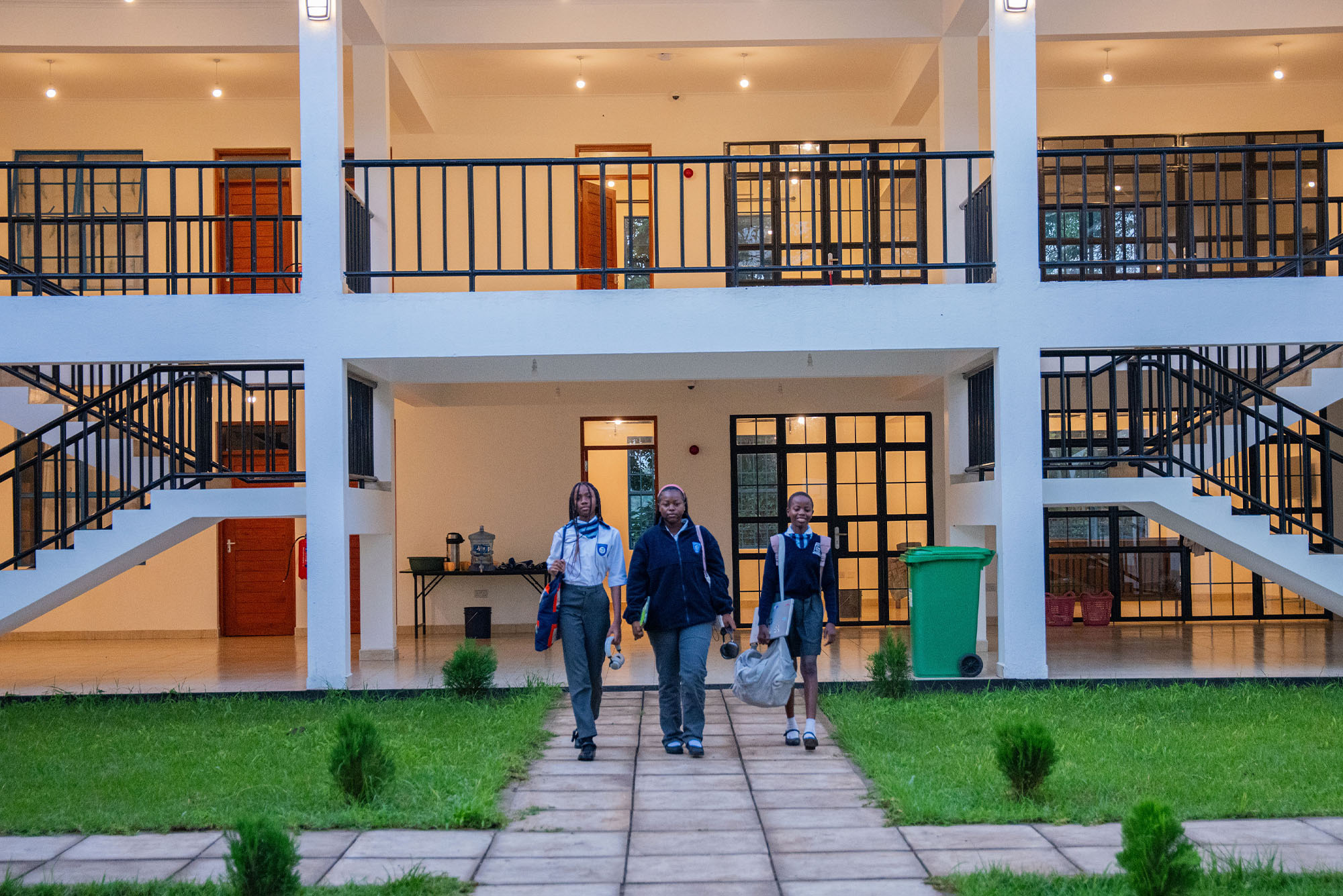 SCIS-Boarding-subSlider_0003_Scis-97